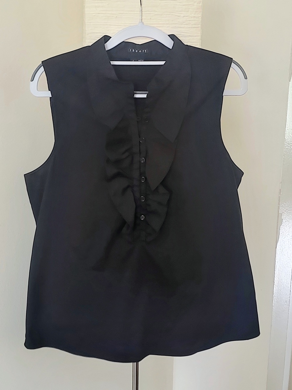 Theory Black Ruffle Front Sleeveless Blouse Top Size Large Professional Chic